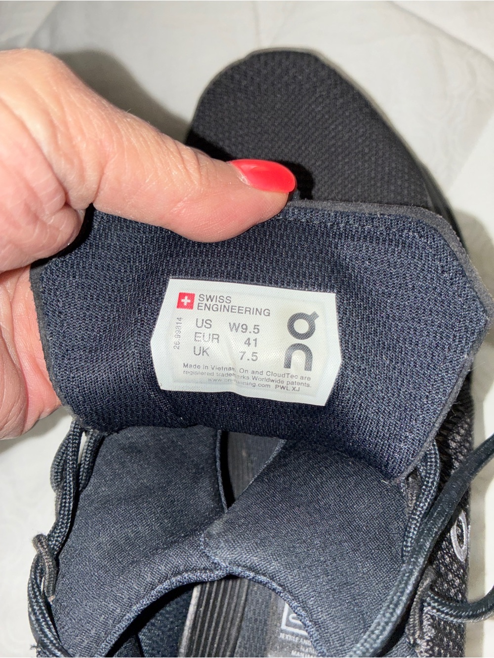 On Oncloud Cloud nova 'Black Eclipse' Running Shoes Women's Sz 9.5 - Picture 3 of 10